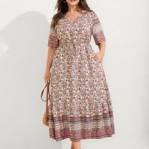 BloomChic Floral Maxi Dress in Cream and Rustsz 18/20 NWT